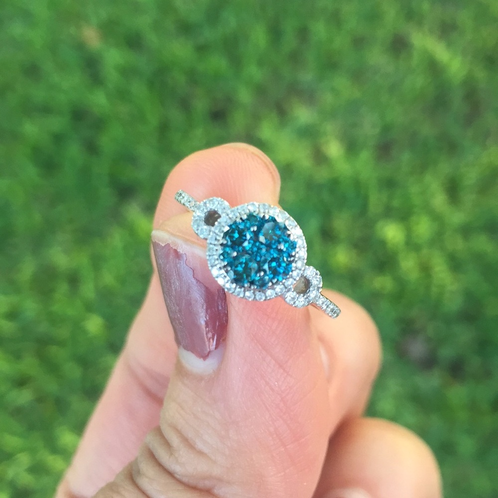 Le Vian genuine blue diamond ring